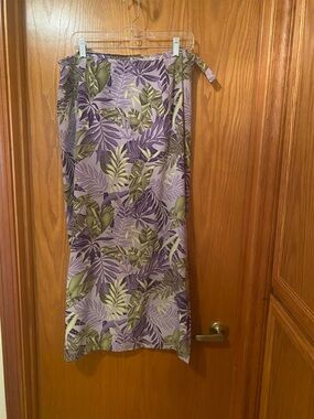 Josephine Chaus Lavender and Green Tropical Lined Midi Skirt Size 14